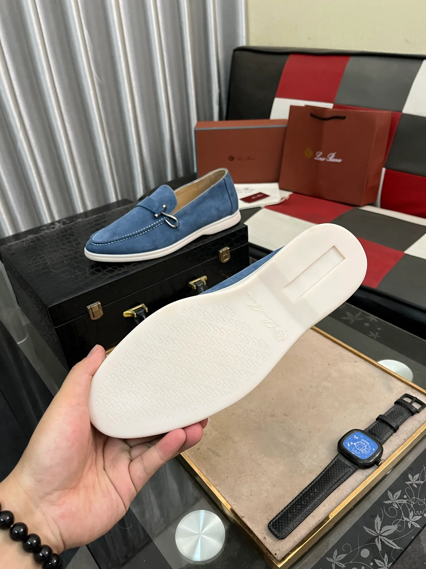 Men's Men's Shoes💰420⌚️⌚️【Loro Piana】LP couple's casual sneakers. Simple and fashionable, the upper is made of cow suede and leather. Sheepskin feet. Custom rubber sole. Size: Female 35-42 (35, 41, 42, 43 customized are non-refundable) Male 38-46 (45, 46 customized)